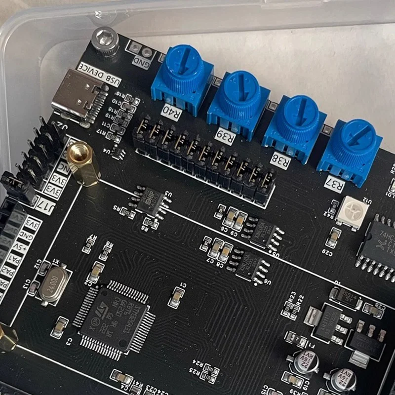 STM32G431 Iot Development Board CT117E-M4 With 2.4 Inch LCD Display Module Built-In Game Code