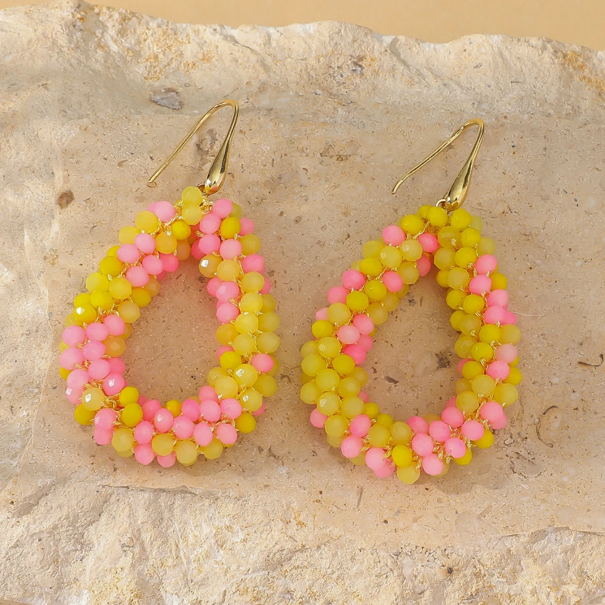 Boho stijl veelkleurige waterdruppel oorbellen voor vrouwen elegante handgemaakte kristallen kralen hangende oorbellen zomer strandfeest sieraden