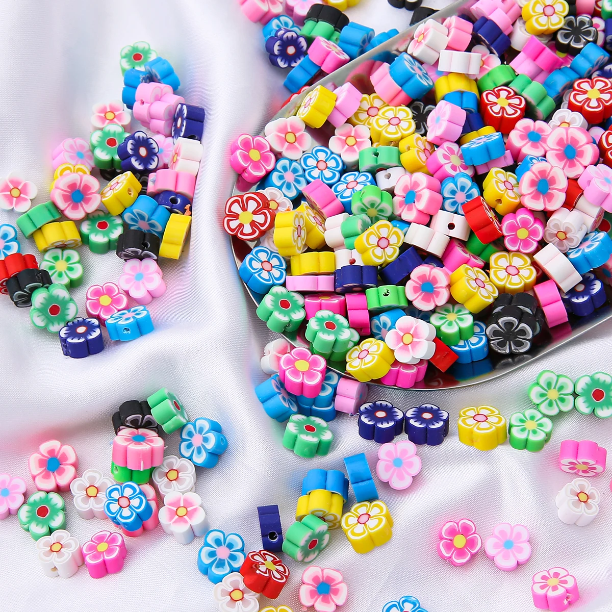 30 Stück 10 mm Blumen-Perlen aus Polymer-Ton, handgefertigte lose Ton-Abstandsperlen für die Schmuckherstellung, Armband, Halskette, DIY-Zubehör – Detail 1