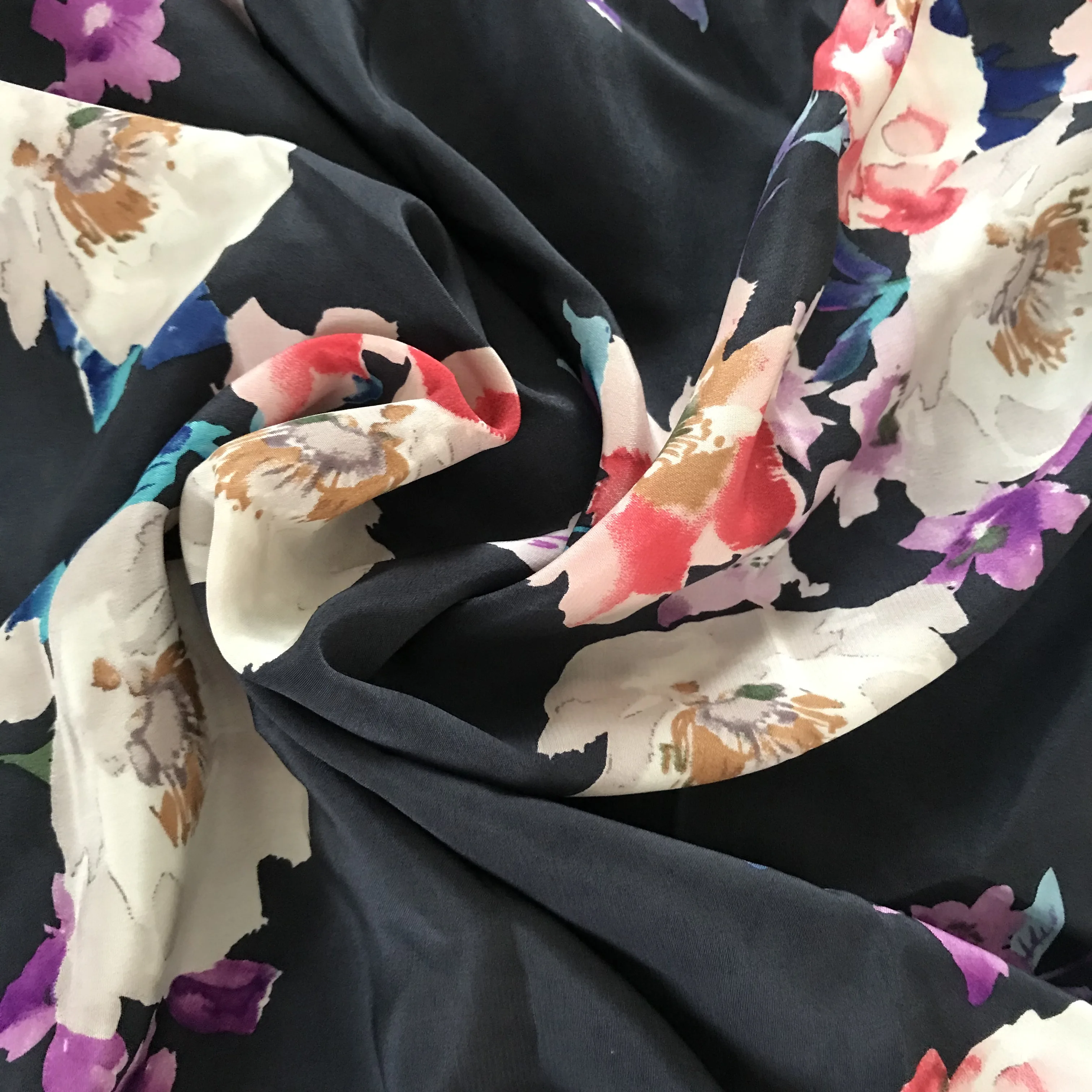 1 meter 100% Mulberry Silk 17 momme Crepe Silk Fabric Navy Blue Floral Red Flower Printed 114cm 55" wide by the yard XX081