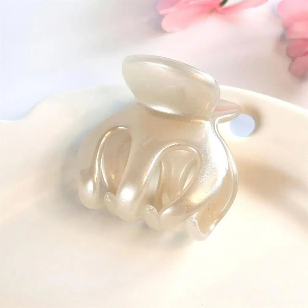 High Ponytail Grab Clip Translucent Hair Clip Translucent Pumpkin Shape Hair Clip Anti-slip Ponytail Holder with Spring Design