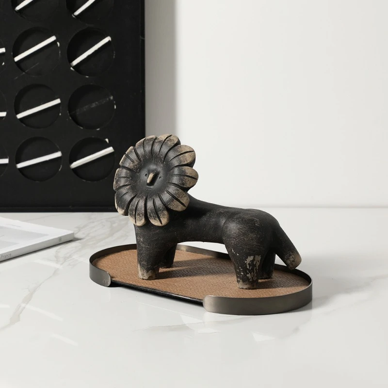 Wabi-sabi vintage style abstract animal sun lion ornaments living room bookcase home desktop crafts