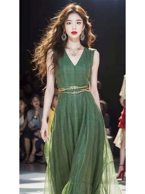 

Retro Chic Slim Fit Luxurious Green Deep V-neck A-line Dress For Women Knee-length Chiffon Skirt Party Prom Vestidos Summer Robe