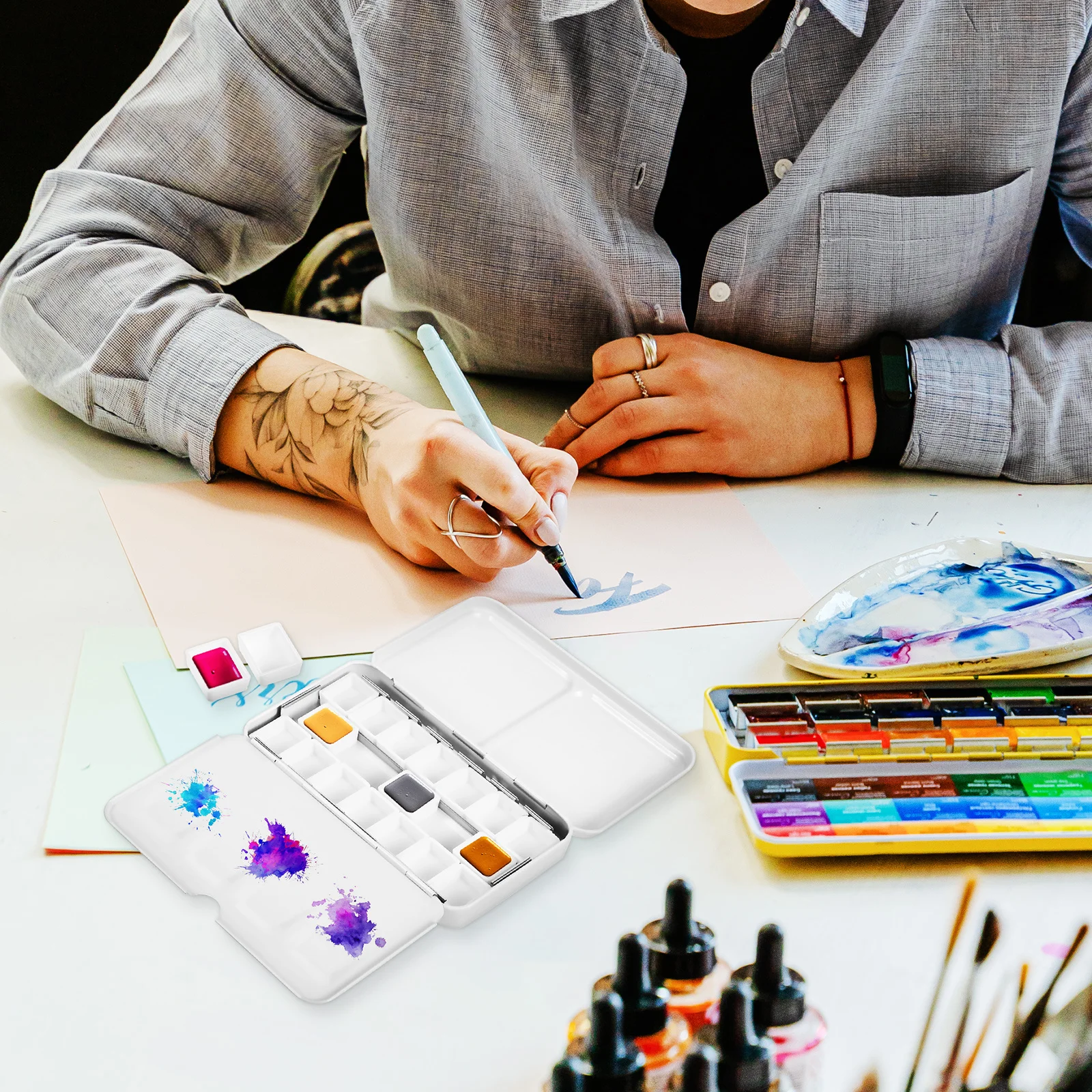 

1 set 1 Set Empty Tin With Pans Portable Watercolor Palette Durable Iron Travel Case For Artists Watercolor Box Half Pans