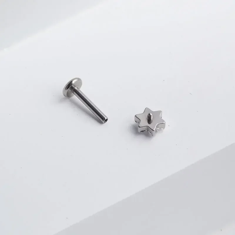 ASTM F136 Piercing de flor de titanio 16G 18G hilo interno Labret Tragus Helix Conch Piercing labio nariz cuerpo joyería