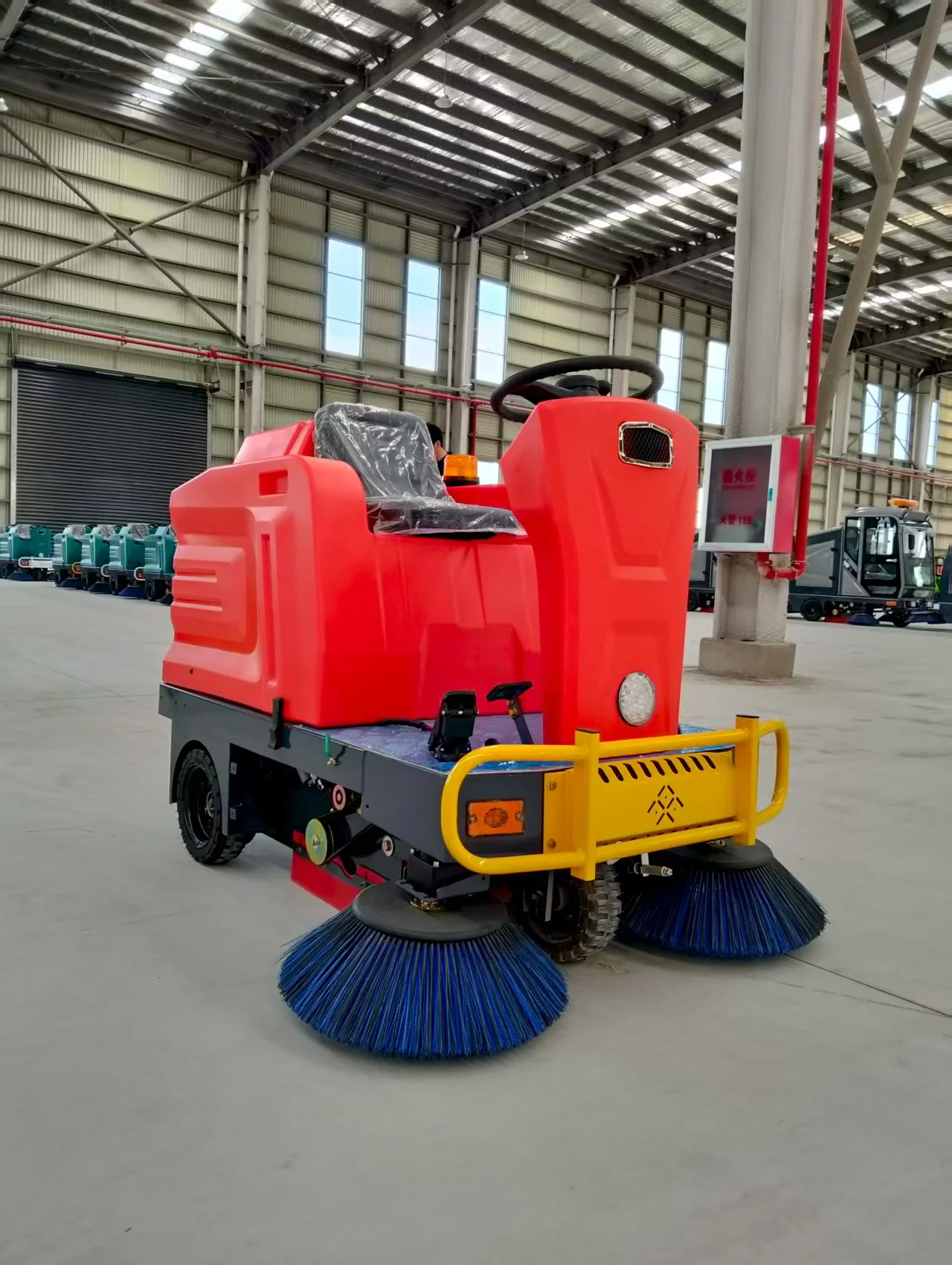 

1400MM Best Price Industrial Road Street Electric Road Sweeper Cleaning Machine Cleaning Equipment Hot Selling