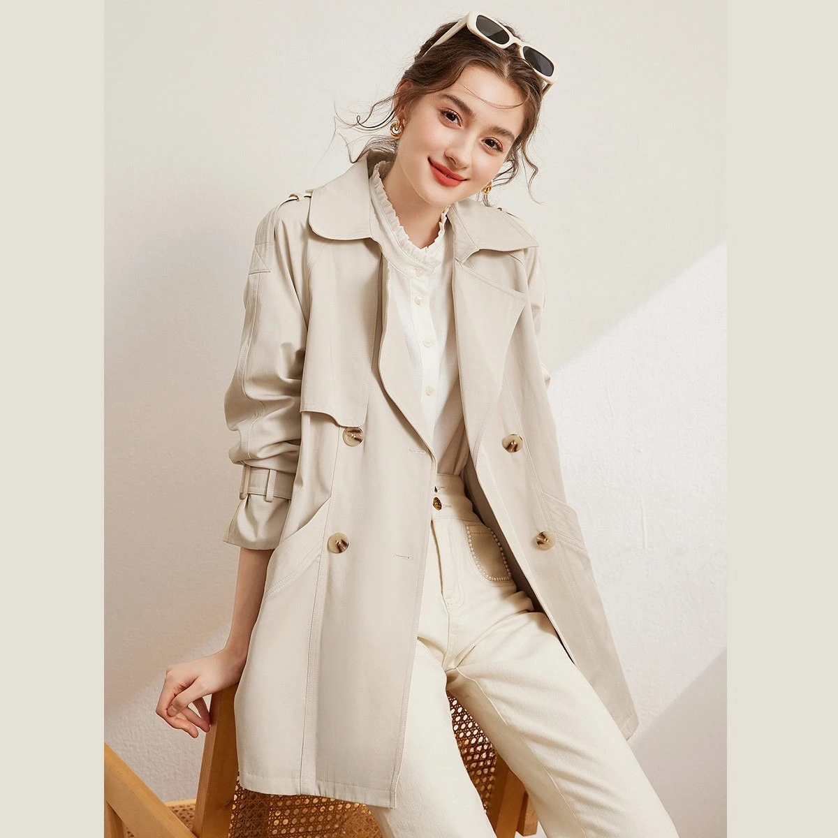 LOUIS YAO Cappotto oversize di media lunghezza tinta unita 2025 Trench da donna con maniche raglan con colletto a bavero stile pendolare autunnale