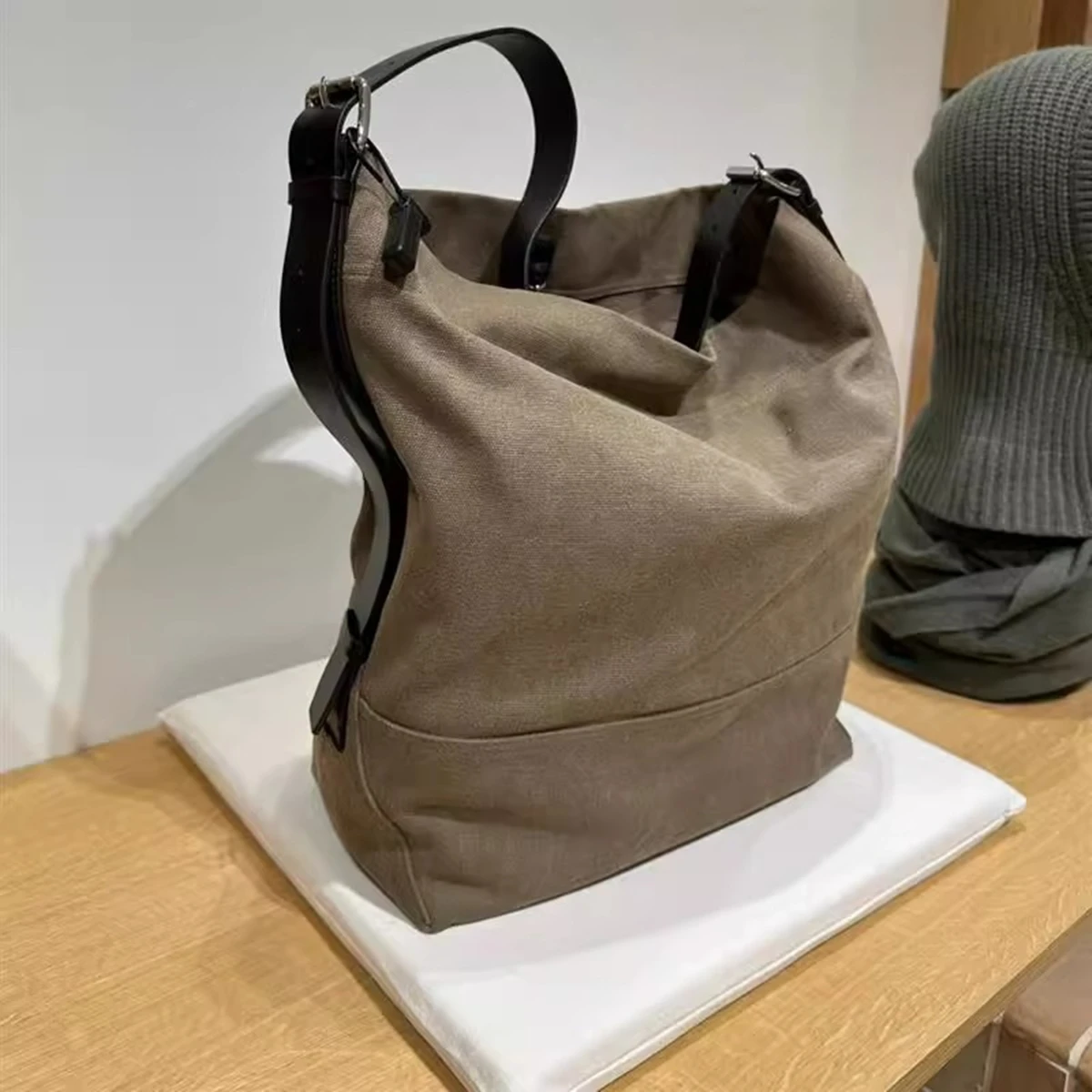 

Dave&Di Vintage Canvas Bag Minimalist Commuting And Leisure Lazy Style Fashion Large Capacity Shoulder Crossbody Tote Bag