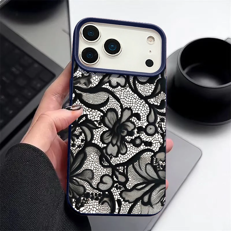 Черный силиконовый чехол с кружевным принтом для iPhone 17e 18 17 Pro Max 16 15 14 13 Pro Max 16e, ударопрочный, с текстурой мягкой кожи.