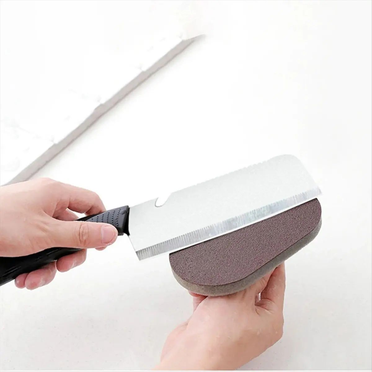 A72P Kitchen Sponge Brush, Cleaning Brush, Descaling Knife and Pot Cleaner, Powerful Decontamination Brush,Black