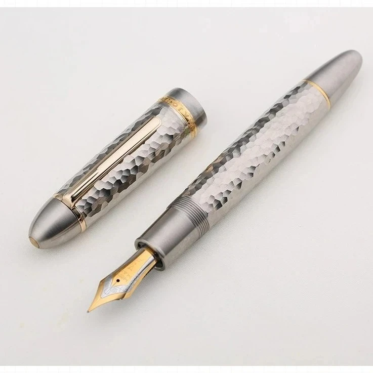 MAJOHN P141 Titanium Hammered Pattern Piston Fountain Pen with No