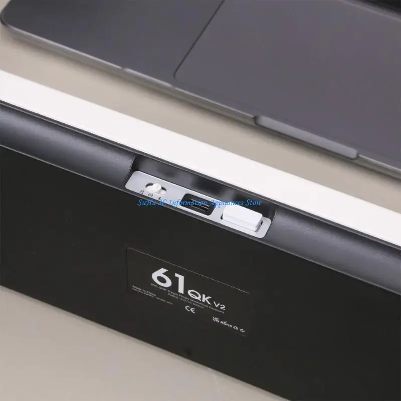 

QK61 V2 60% механическая клавиатура для игр с цветной подсветкой и программируемыми функциями Беспроводное соединение 2,4 ГГц