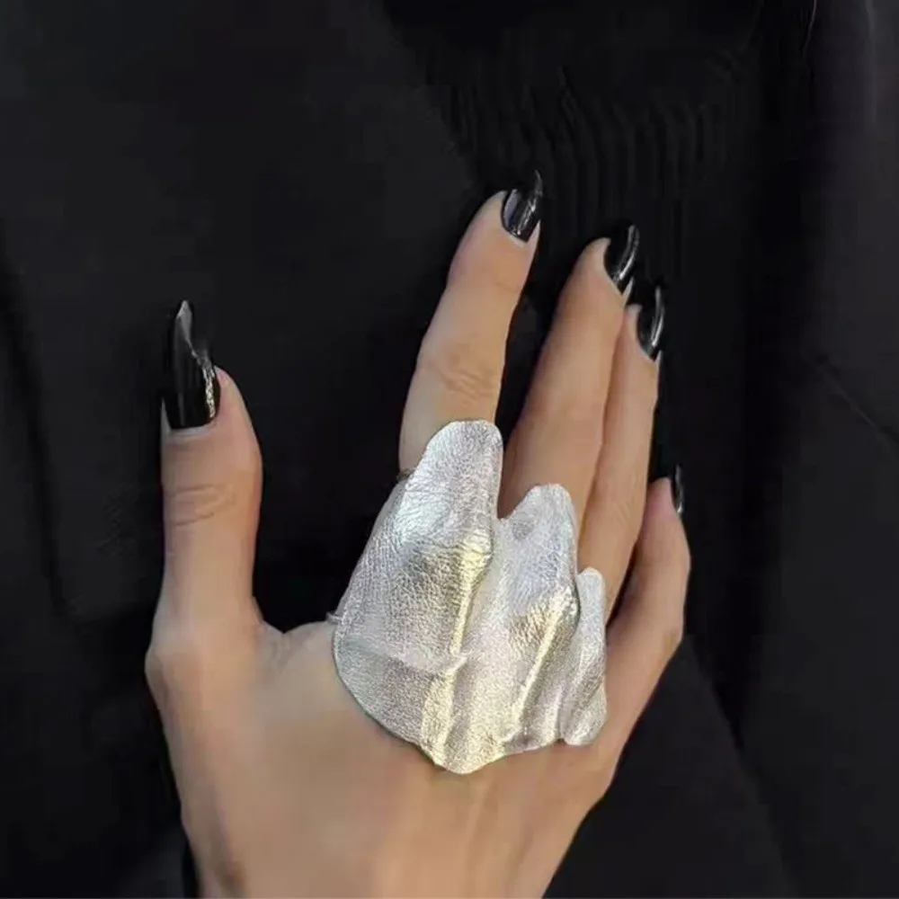 Irregular Design Knuckle Ring Minimalist Style Unique Pattern Pleated Ring Delicate Texture Exquisite Craftsmanship Joint Ring