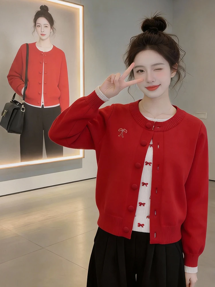 

Модный женский вязаный свитер с длинным рукавом, весна 2026, универсальный, скрывающий недостатки фигуры, стройнящий топ для повседневной носки в корейском стиле