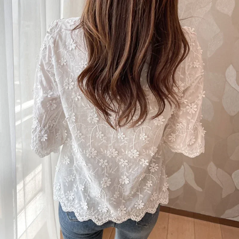 New Summer Short Sleeve Lace Blouses Women Tops Embroidery Floral Cotton White Shirt 2024 Fashion Casual Women\'s Clothing 9638