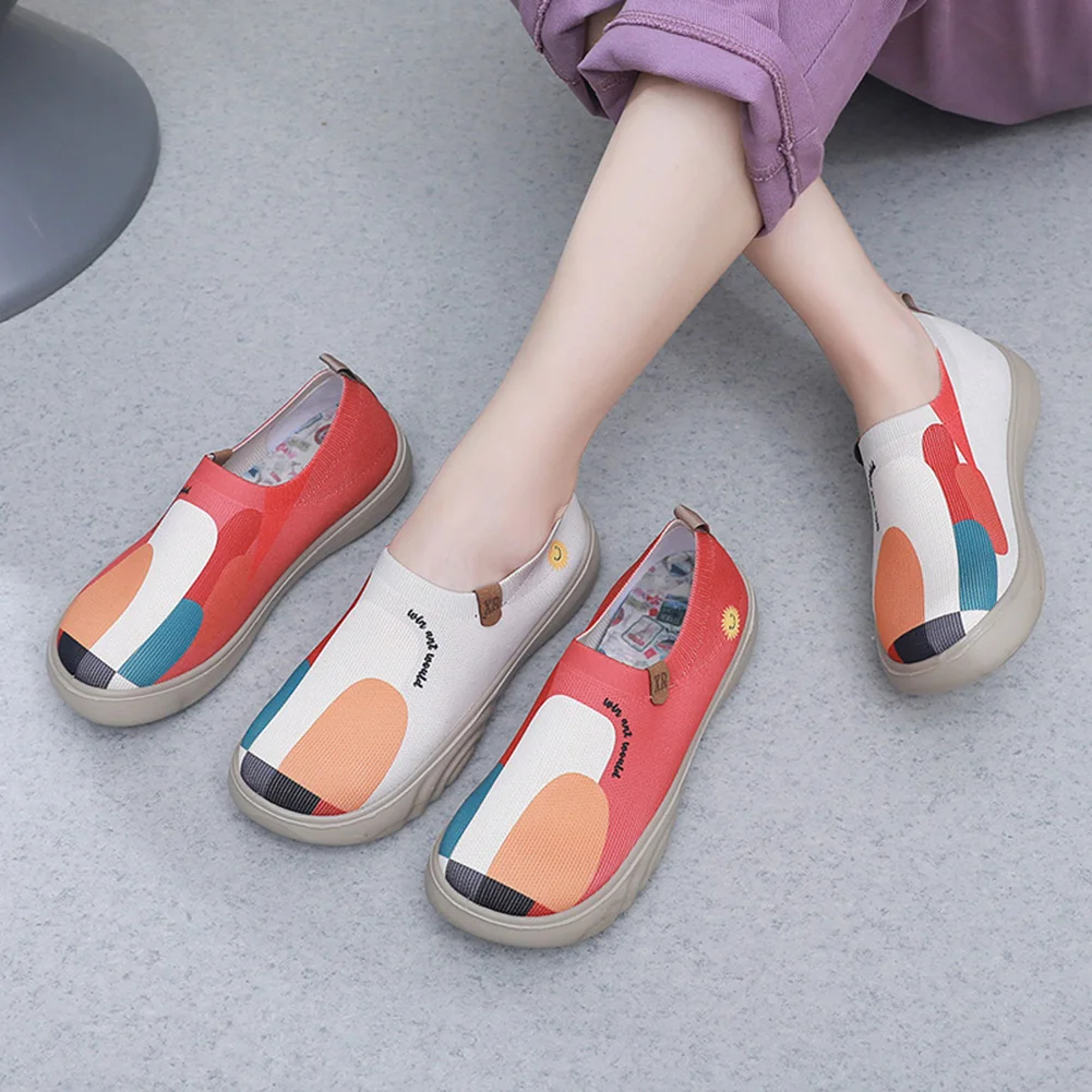 Women Painted Loafers Round Toe Floral Art Sneakers Soft Sole Breathable Fashion Old Beijing Cloth Shoes Casual Walking Shoes
