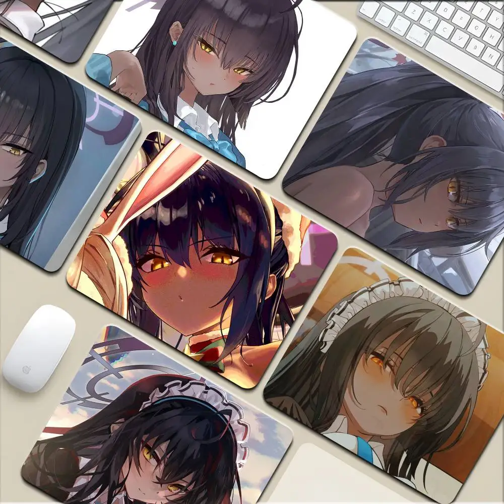 Anime Blue Archive Kakudate Karin Kleines Mauspad, Tastatur-Pad, Laptop-Kissen, rutschfeste Schreibtischunterlage