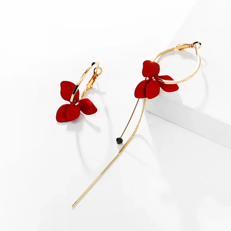 أقراط بتلات الزهور غير المتماثلة للنساء ، مجوهرات طويلة ، حمراء ، بيضاء ، مع شرابة ، للحفلات والمهرجانات