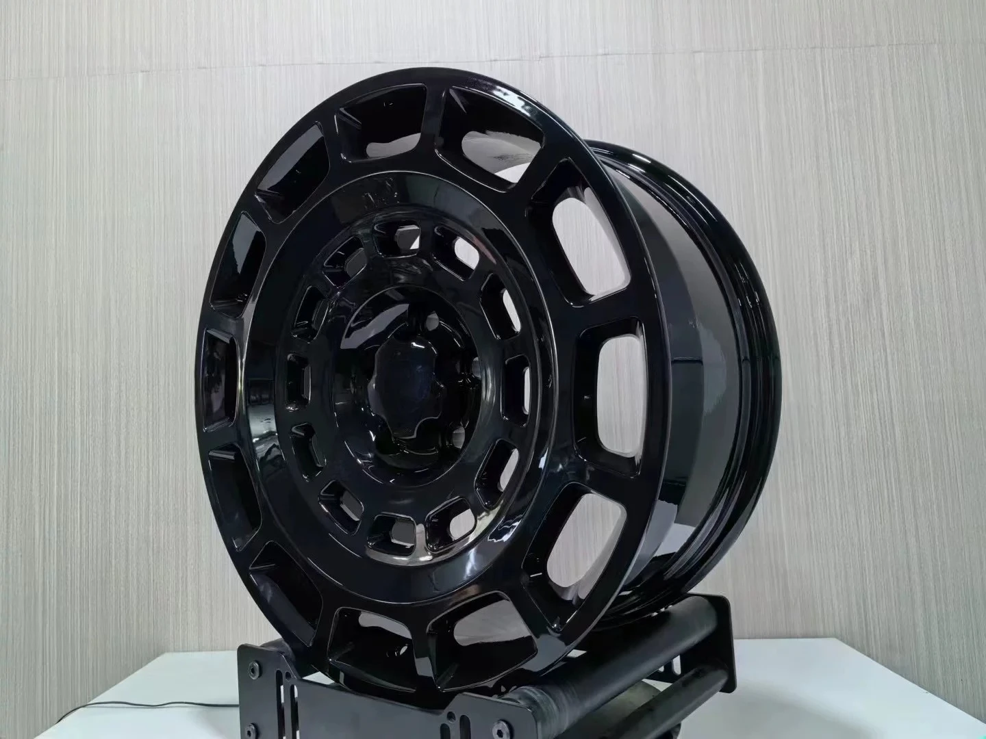 Defender special octa version wheel hub 20 21 22 inch forging hub forging process