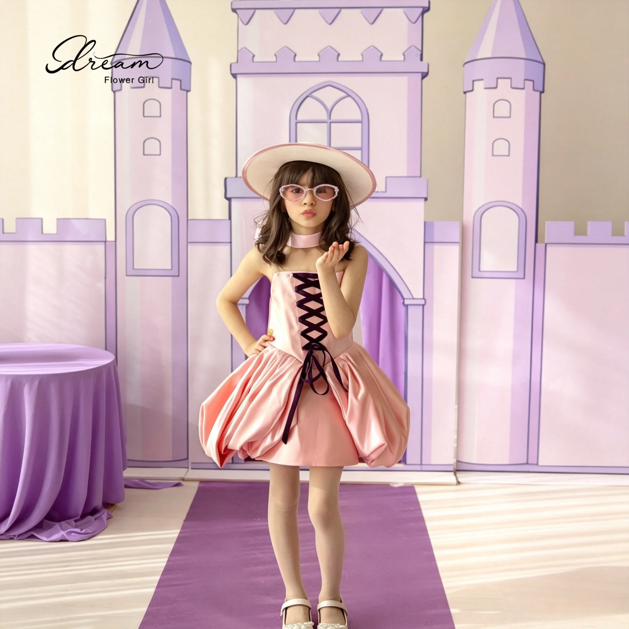 Classic flower girl pink strapless voluminous skirt with knee-length straps evening dress