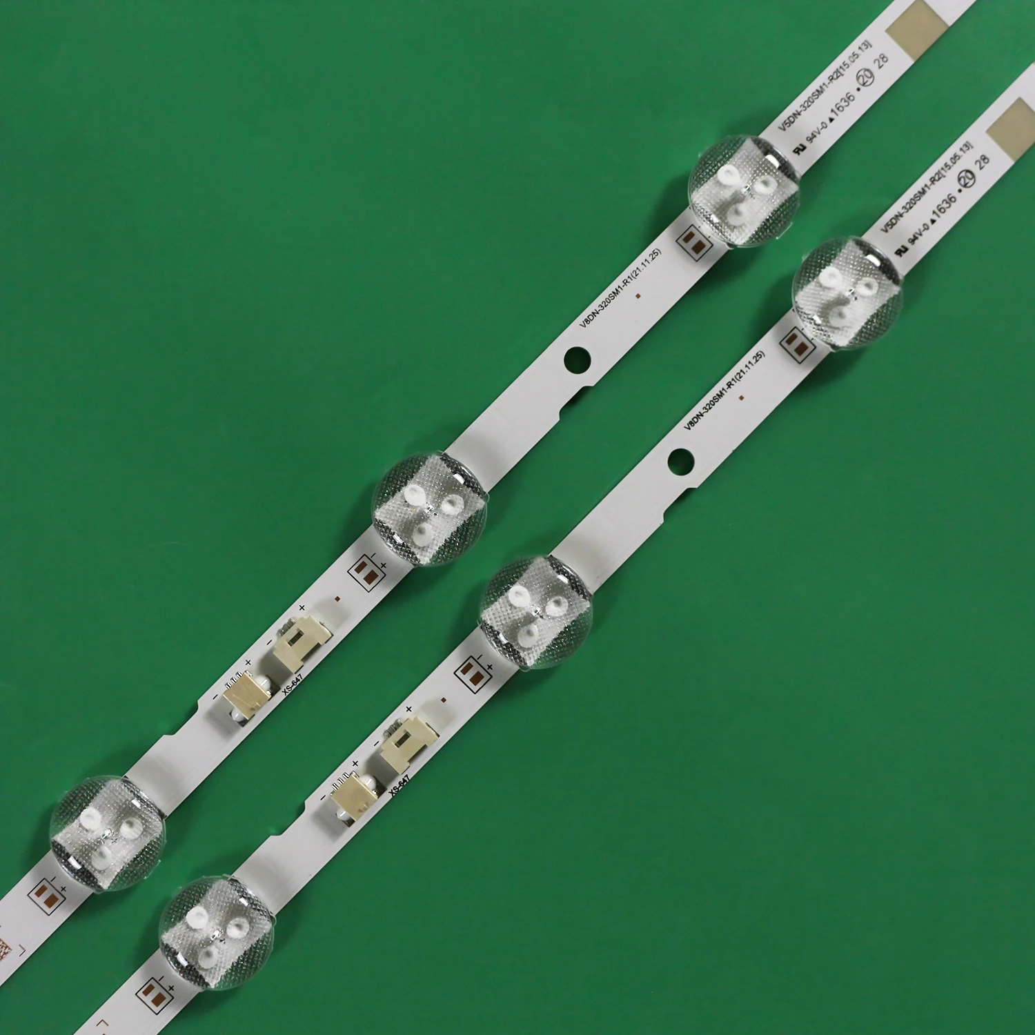 แถบไฟแบล็คไลท์ LED 1/5/10// 30kit V5DN-320SM1-R2 HG32AC570 HG32AE570 UA32H5200 UE32J5000AK UE32J5005AK CY-JJ032BGLV7H