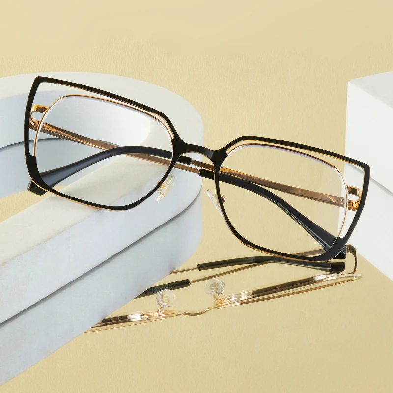 1 Stück Damen-Brille, schlicht, neues Metall, großer Rahmen, ausgehöhlt, Nischendesign, lässig, vielseitig, kein Make-up, wesentlicher Visierschutz, D
