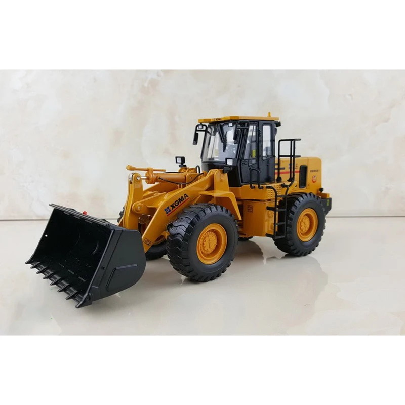 Die Cast 1:35 Scale XGMA XG958I Wheel Loader Forklift Alloy Engineering Machinery Model Collection Ornament Souvenir Hobby Gift