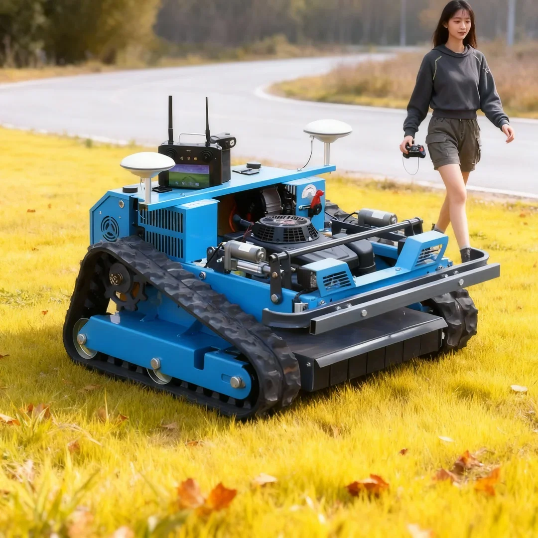 Customized all-terrain RC mower, can be equipped with a GPS module, freeing up your hands.  Inquiries welcome.