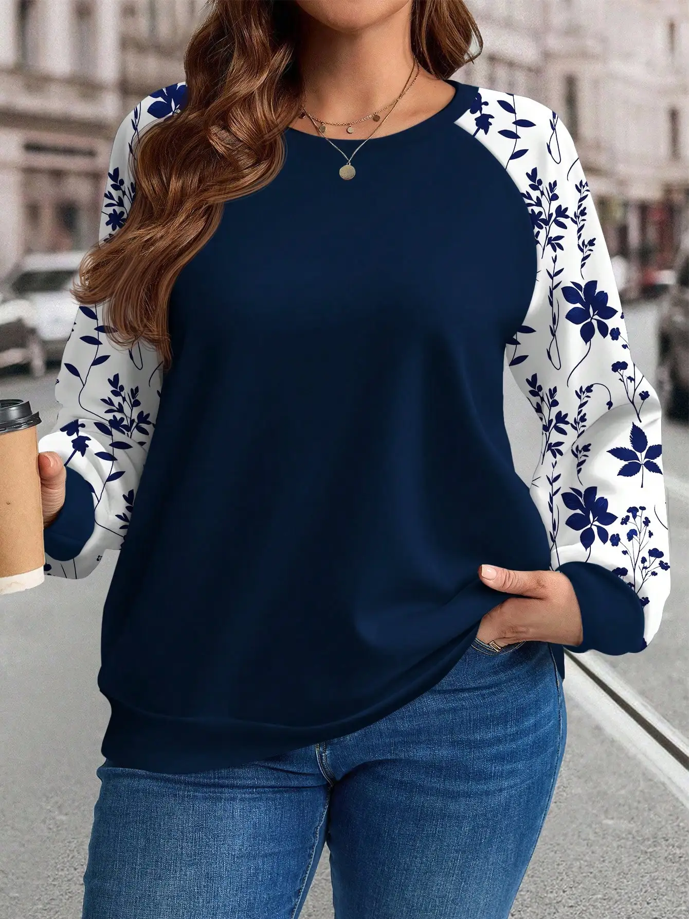 

Свитшот с цветочным принтом и рукавами реглан для женщин больших размеров, темно-синий и белый, повседневный топ для осени и зимы