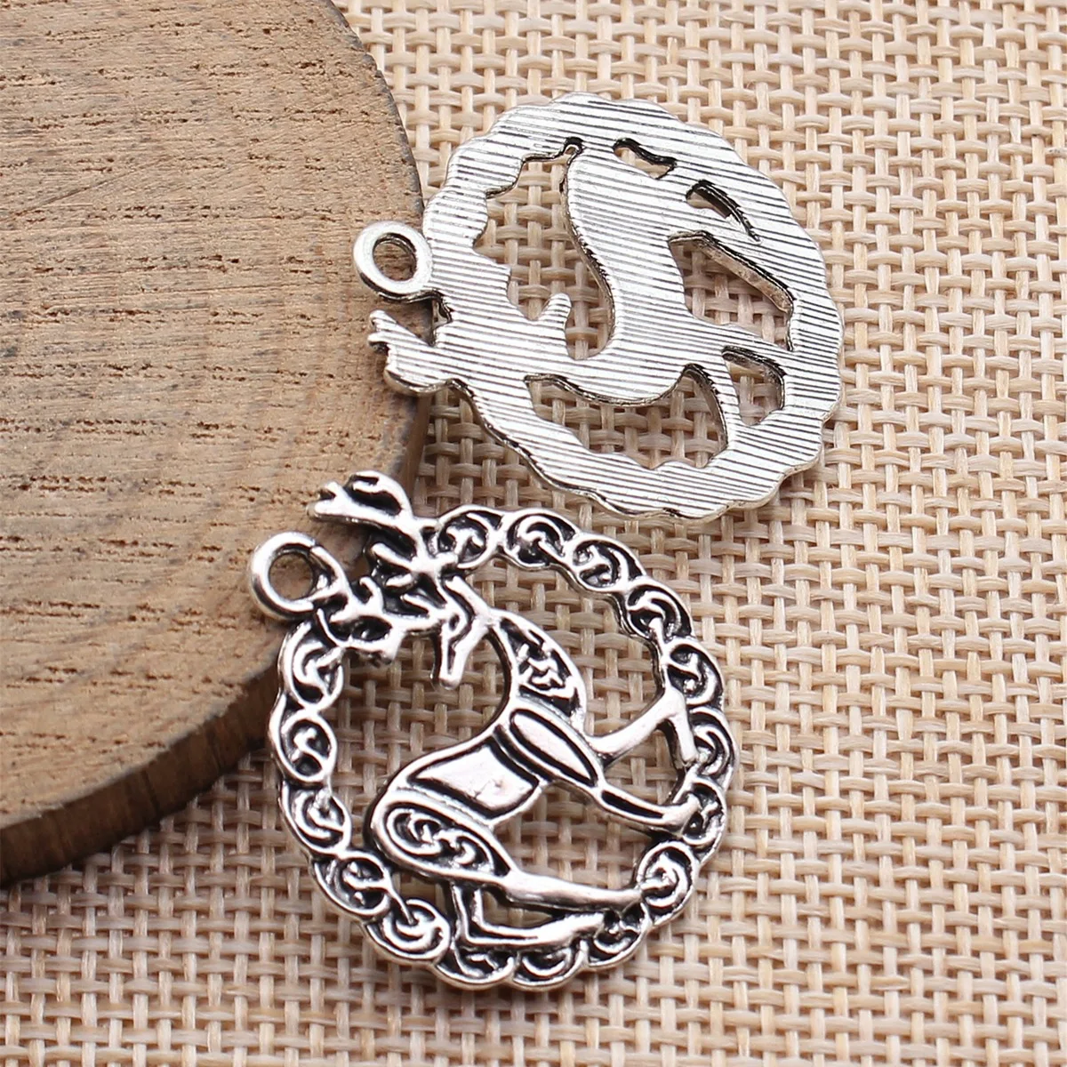 5pcs 30x26mm Antique Silver Color Round Celtic Knot Deer Pendant Vintage DIY Jewelry Findings Bulk