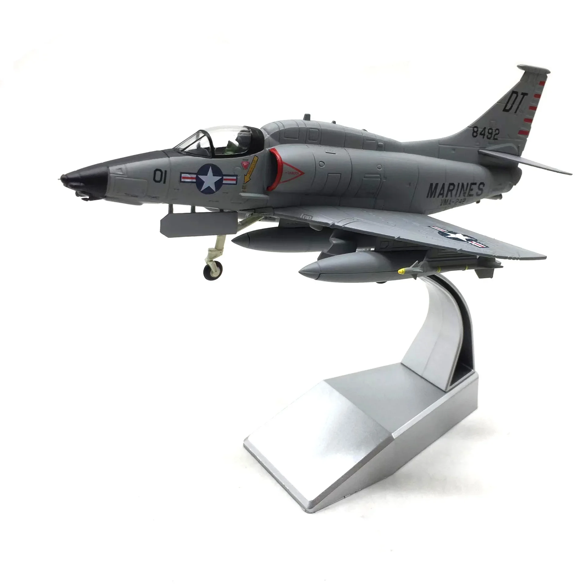 Diecast Metal 1:72 Scale USAF Marine Corps Skyhawk A-4 Aircraft Alloy Militarized Combat Aircraft Model Collection Toy Gift