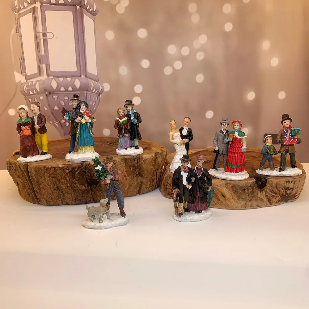 Vintage Christmas Carolers Figurines Set, Resin Victorian Holiday Miniature Figures, Xmas Village Decor & Collectible Gift