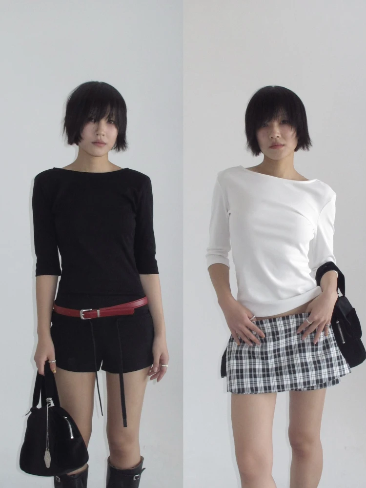 

Классическая однотонная женская футболка с одним открытым плечом и U-образным вырезом из хлопка, с рукавом 3/4, для повседневной носки, влагоотводящая.