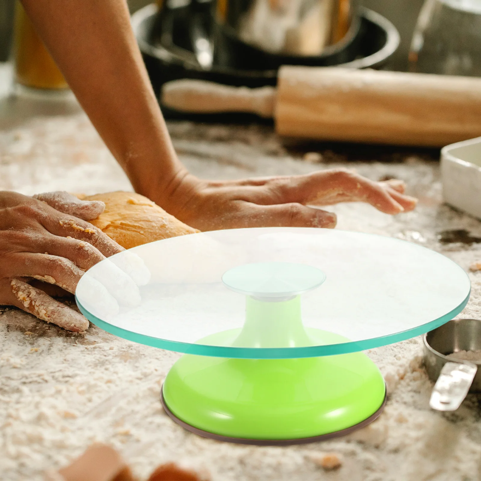 قرص دوار لتزيين الكيك الفاخر مع قاعدة ثابتة وأدوات خبز دوارة ناعمة لسهولة صنع الكعك بنفسك في المنزل