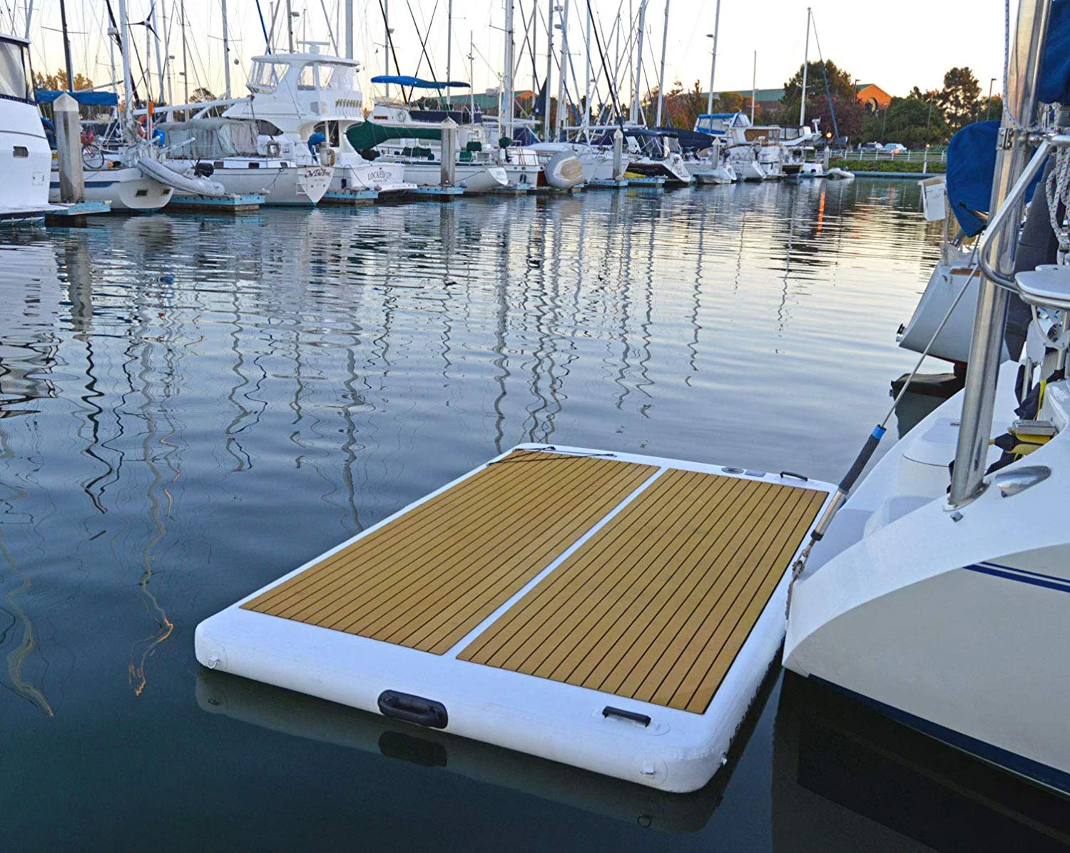 

Inflata ble Island DWF Floating Water Platform for Fishing Inflata ble Dock