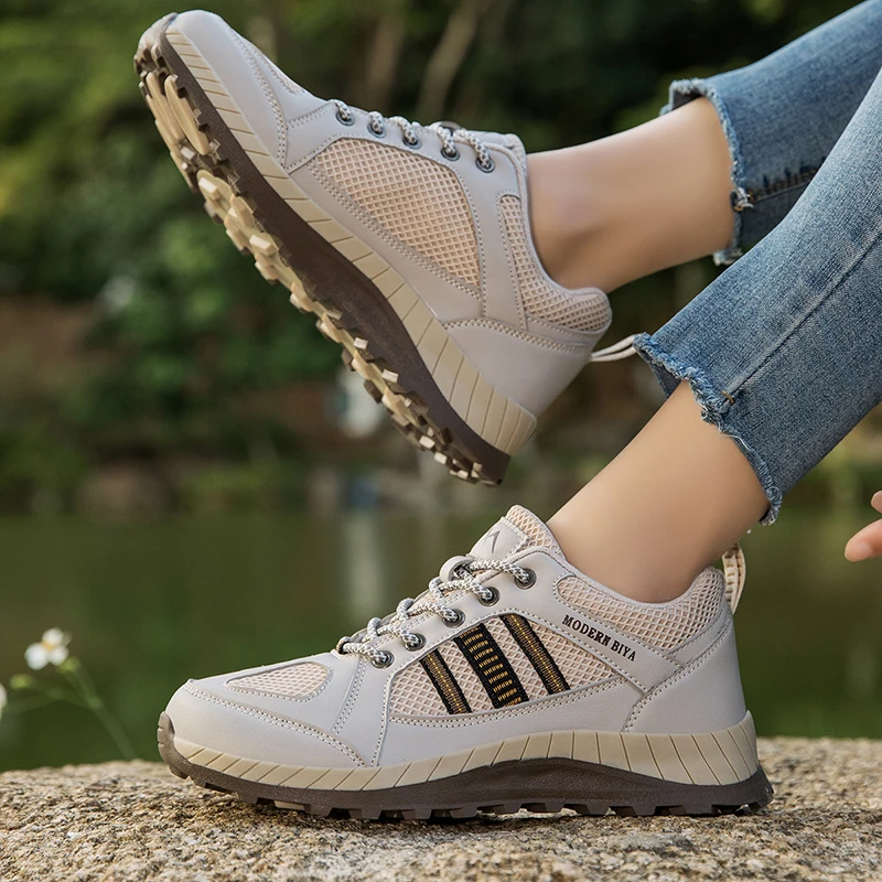 

Men's Hiking Shoes Casual Outdoor Off-Road Walking Sports Shoes Waterproof Non-Slip Wear-Resistant Work Safety Shoes For Women