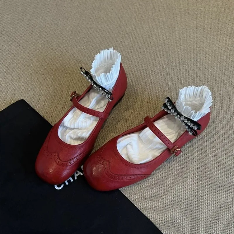 

New Retro Women's Mary Jane Shoes Exquisite Block Carving Casual Shoes for Woman Fashion Flat Shoes Designer Shoes Zapatos Mujer