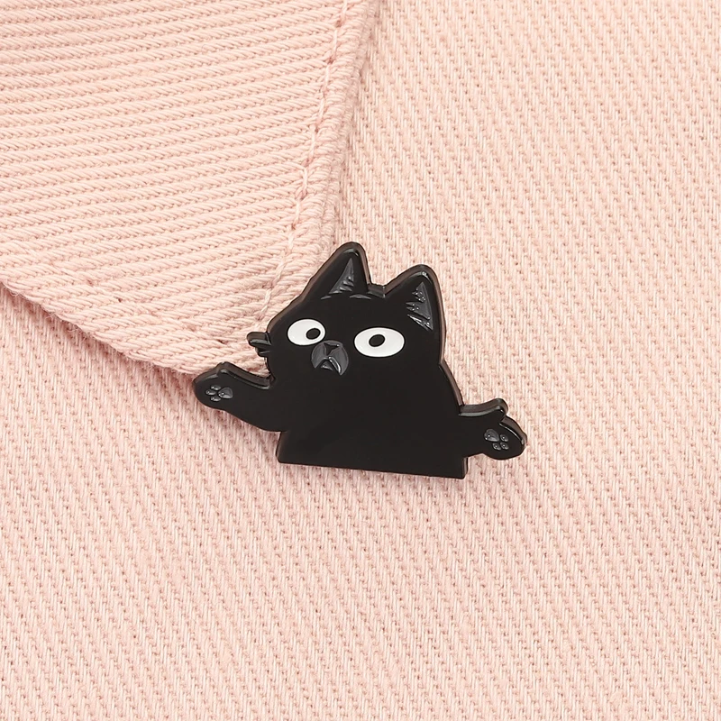 Funny Black Cat Shrugs Enamel Pin Cartoon Animal Body Language Brooch Lapel Backpack Badge Jewelry Gift for Cat Lover Friends ﻿