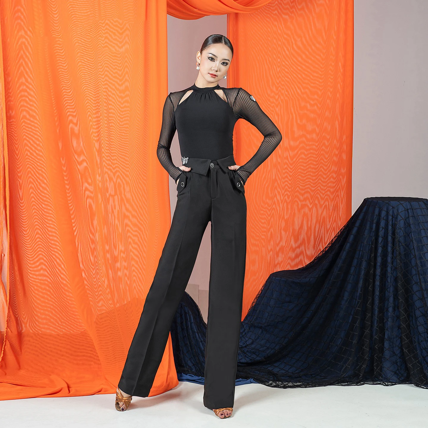 ชุดบอดี้สูทเต้นรำแขนตาข่ายเซ็กซี่สำหรับผู้หญิง สีดำ เสื้อเต้นลาตินสำหรับผู้ใหญ่ เสื้อเต้นรำรุมบ้า บอลรูม สำหรับฝึกซ้อม รุ่น SL13988