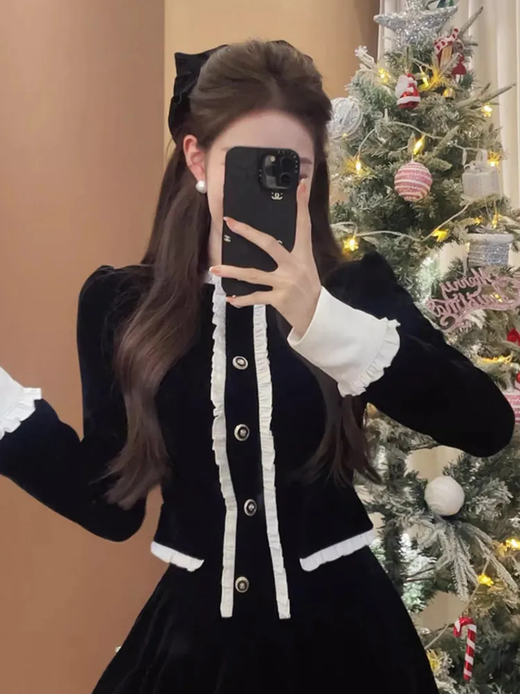 

Velvet ort Coat Women's Faion Spring 2025 Hepburn Sle Splicing Color Contrast Design Sense Wood ain irt