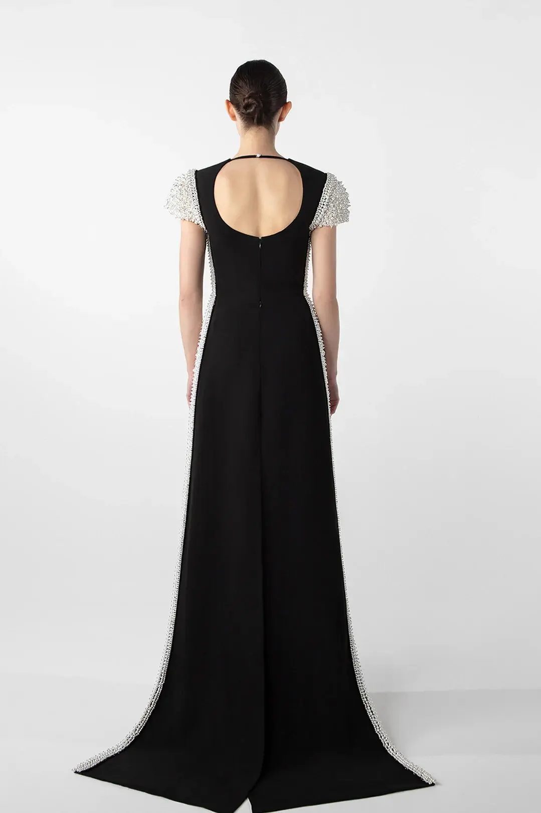 Customized Elegant Pearls Embellished Evening Dress Black Patchwork vestidos de gala Square Neck Cap Sleeve Evening Gown