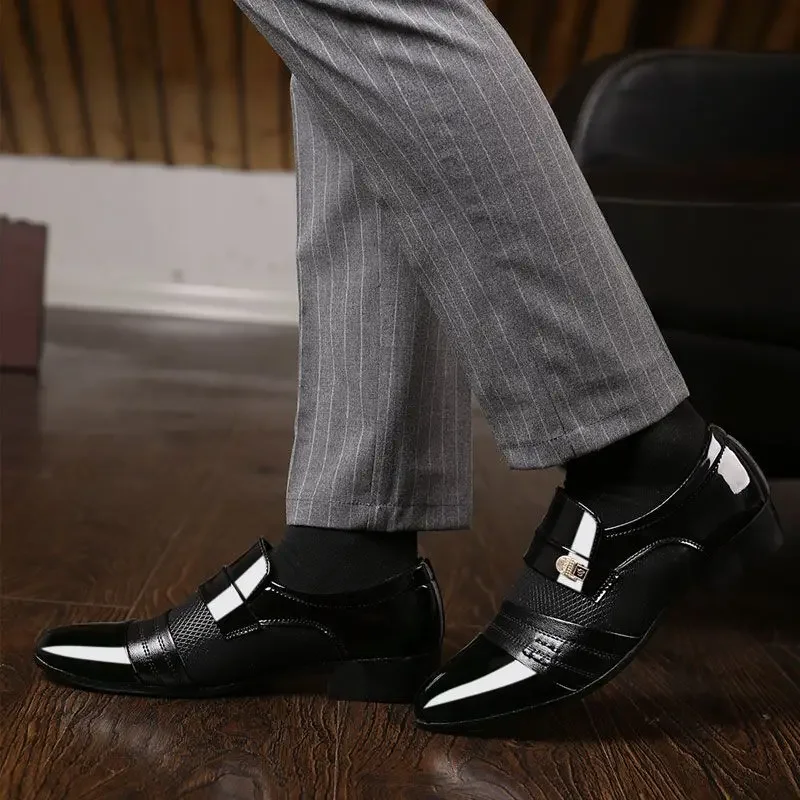 

Low Heel Breathable Men's Formal Shoes Non Slip Elegant and Classic High Quality Fashion 39 2025 Trend Italian Social Shoe Male