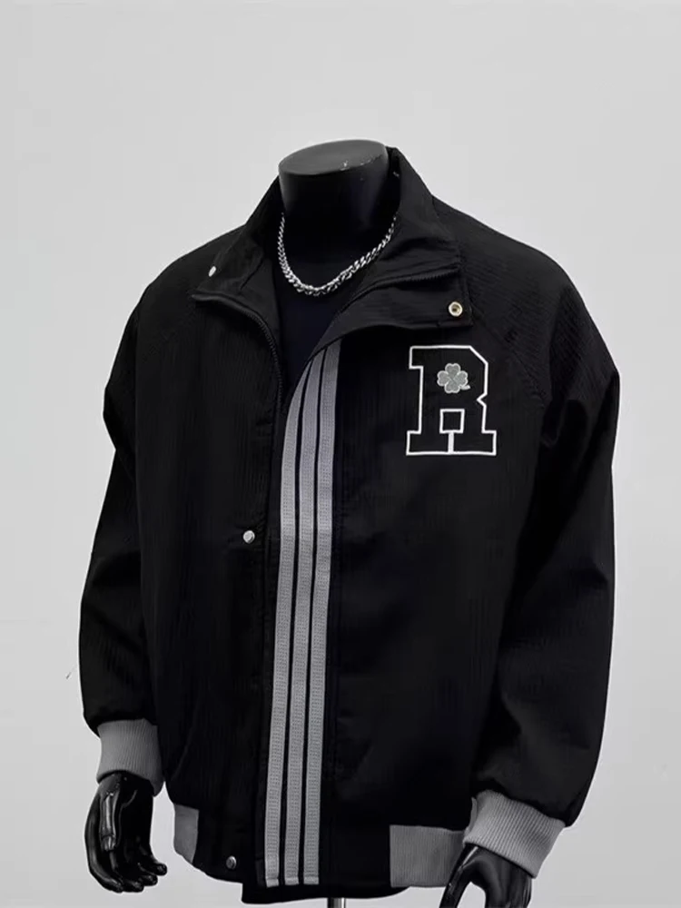 

Мужская осенняя одежда в стиле ретро American Jaet с вышивкой букв, повседневная верхняя одежда с воротником-стойкой Spor Sle, свободная посадка из полиэстера...