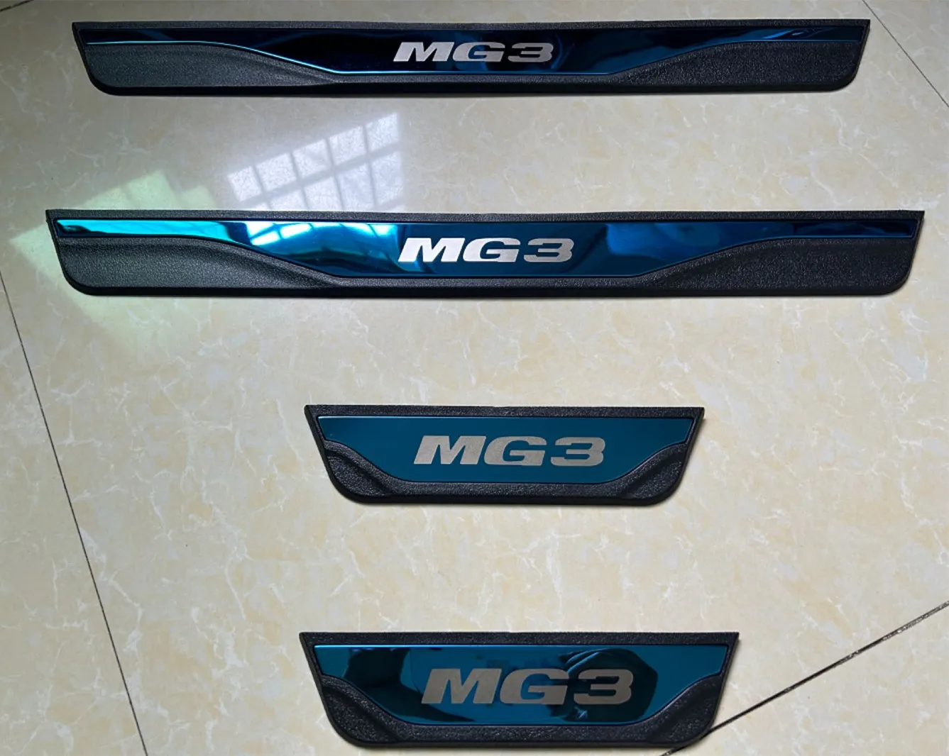 Fit MG 3 MG3 HYBRID 2024 2023 HEV EV Door Sill Scuff Plate Pedal Pad Protector Guard Doorsill Stainless Steel Car Accessory