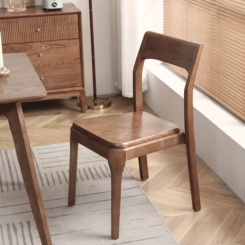 

Новый обеденный стул из цельного дерева в китайском стиле, стул для ресторана, дома, стола, можно штабелировать, для маленькой квартиры, простая скандинавская спинка, обеденный стул