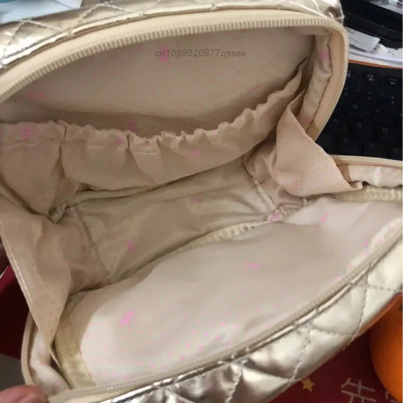 Sanrio Hello Kitty Mini borsa per il trucco in PU lucido ricamato per le donne borsa per la toilette con cerniera nuova e carina alla moda portatile