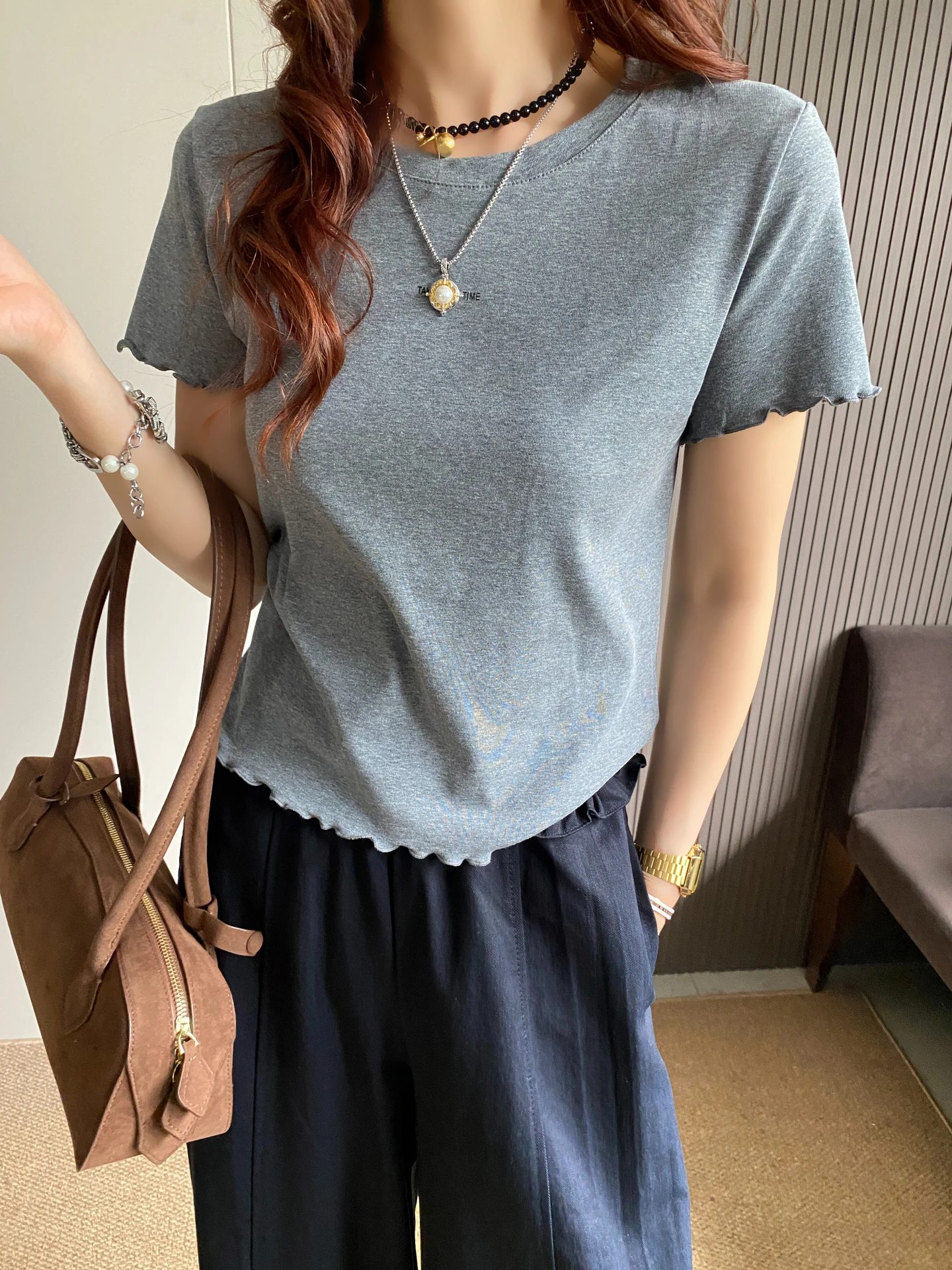 

Женская летняя футболка Slim Fit с круглым вырезом и коротким рукавом, новый стиль, с принтом под дерево, повседневная, дышащая, модный топ