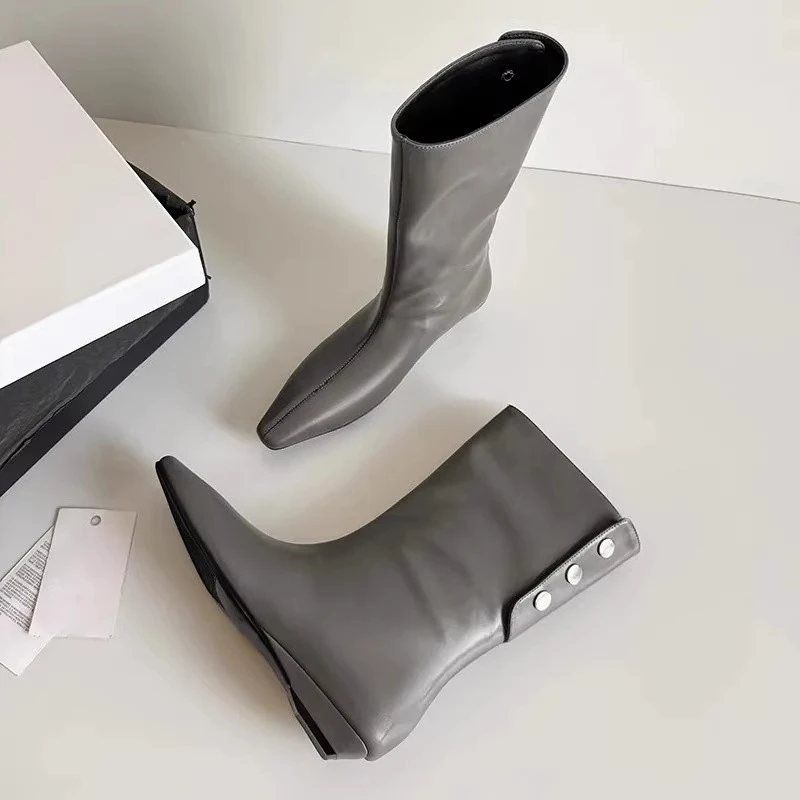 Rindsleder Herbst-Winter Neuer Stil Quadratischer Kopf Keilabsatz Ärmel im Stiefel Mode Kurze Stiefel für Damen – Detail 7