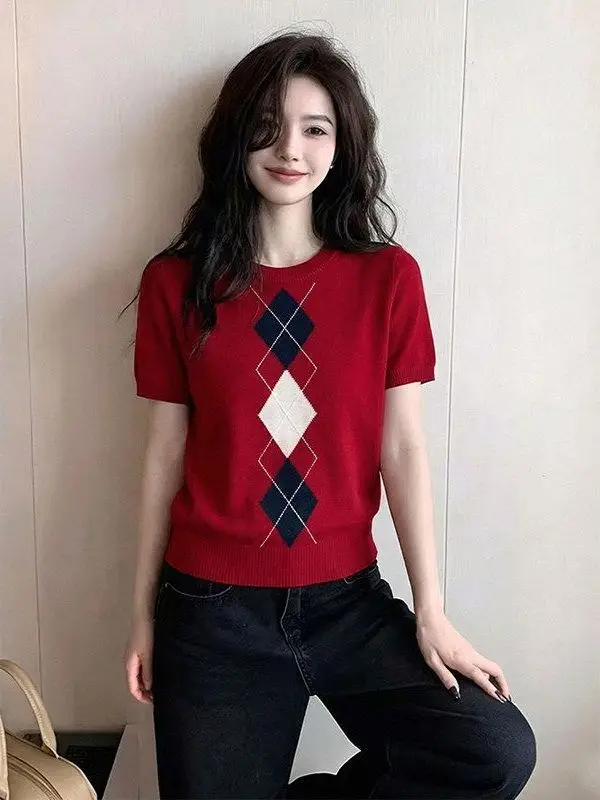 

Retro Red Diamond Grid Short Sleeve Knitted Sweater Women's Casual Summer Design Beautiful Top Korean Style Commute Fashion