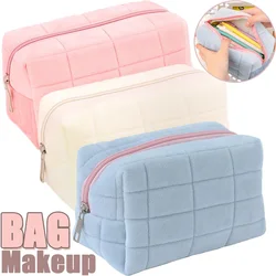 Cute Plush Large Makeup Bag Women Soft Fur Zipper Organizer Handbag Case Travel Solid Cosmetic Storage Bag Washing Pouch